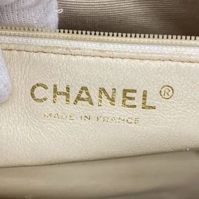 Pre-owned Chanel White Grained Calfskin Tote Bag ()