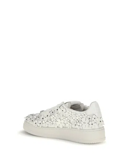 Autry "medalist Low Blooming" Sneaker In White