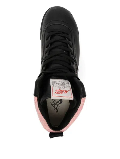 Autry High-top Sneakers Contrast Sole In Black