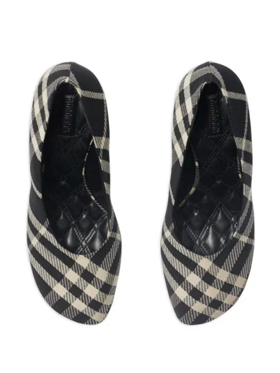 Burberry Woman Pumps Black Size 7 Textile Fibers In Multi