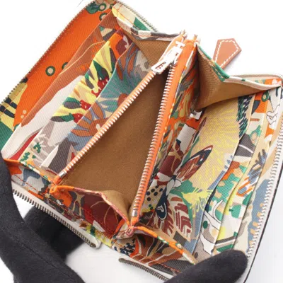 Pre-owned Hermes White Leather Middle Wallet (bi-fold) ()