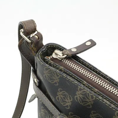 Pre-owned Loewe Brown Leather Pouch Shoulder Bag ()