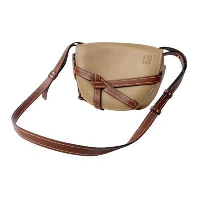 Pre-owned Loewe Brown Leather Shoulder Bag ()