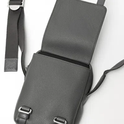 Pre-owned Loewe Gray Leather Shoulder Bag ()