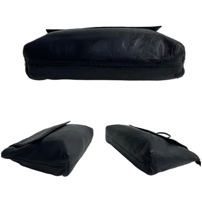 Pre-owned Loewe Navy Leather Pochette Shoulder Bag () In Blue