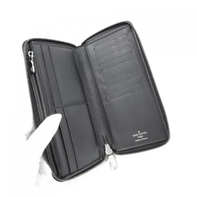 Pre-owned Louis Vuitton Black Coated Canvas Long Wallet (bi-fold) ()