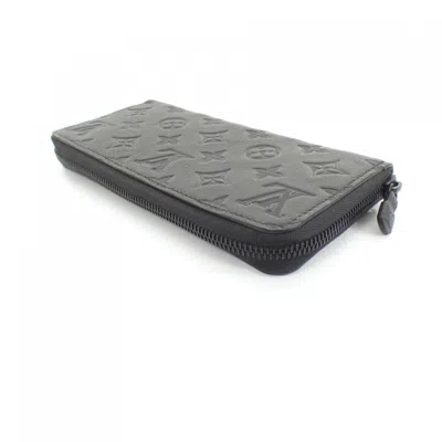 Pre-owned Louis Vuitton Black Leather Long Bill Wallet (tri-fold) ()
