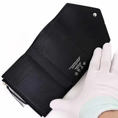 Pre-owned Louis Vuitton Black Multi-color Monogram Wallet (tri-fold) ()