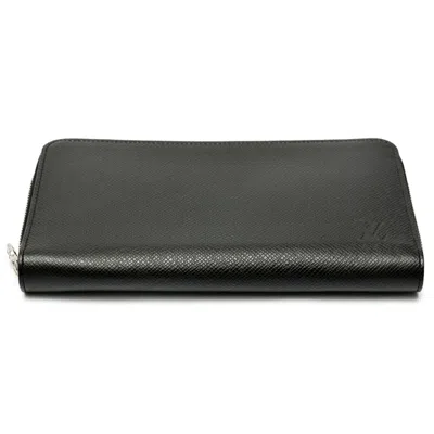 Pre-owned Louis Vuitton Black Noir Taiga Leather Long Wallet (bi-fold) ()
