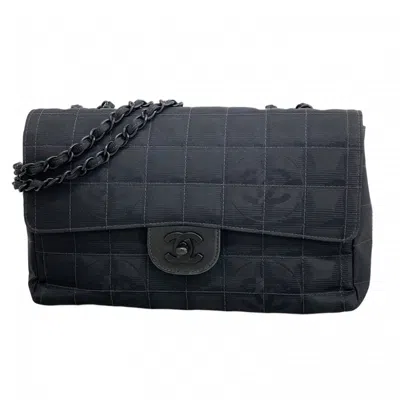 Pre-owned Chanel Nylon Shoulder Bag () In Black
