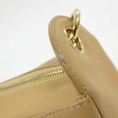 Pre-owned Chanel Beige Grained Calfskin Shoulder Bag () In Sand