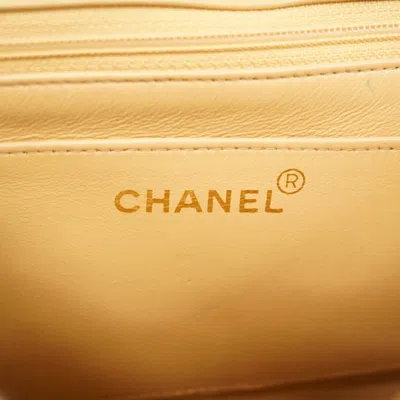 Pre-owned Chanel Beige Leather Shoulder Bag () In Sand