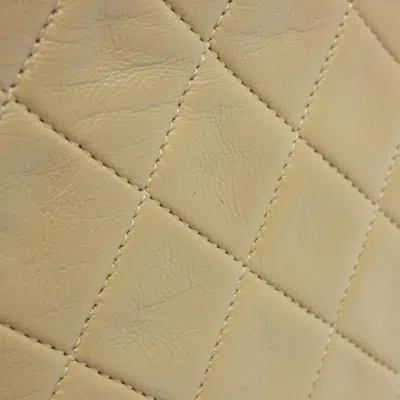 Pre-owned Chanel Beige Leather Shoulder Bag () In Sand