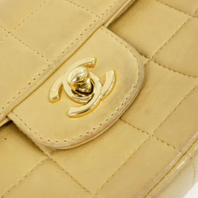 Pre-owned Chanel Beige Leather Shoulder Bag () In Sand