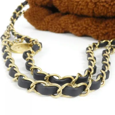 Pre-owned Chanel Brown Navy Shoulder Bag ()