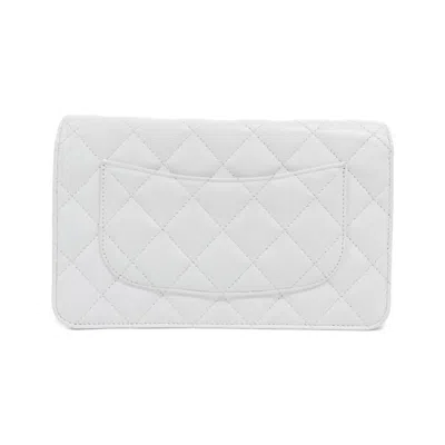 Pre-owned Chanel White Grained Calfskin Chain/shoulder Wallet ()