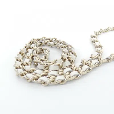 Pre-owned Chanel White Grained Calfskin Chain/shoulder Wallet ()