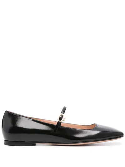 Gianvito Rossi Pointed-toe Buckle-strap Ballerina Shoes In Schwarz