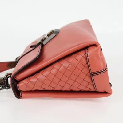 Pre-owned Bottega Veneta Piazza Top Handle Bag Leather With Intrecciato Detail Pink Leather Handbag (