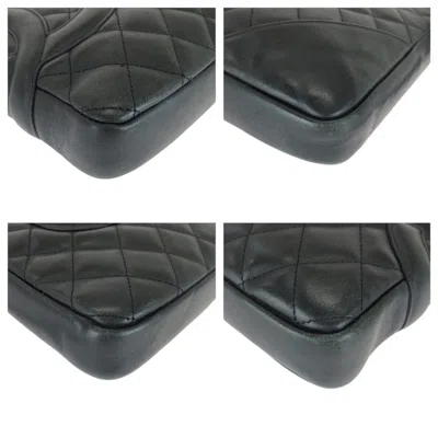 Pre-owned Chanel Black Leather Pochette Shoulder Bag ()