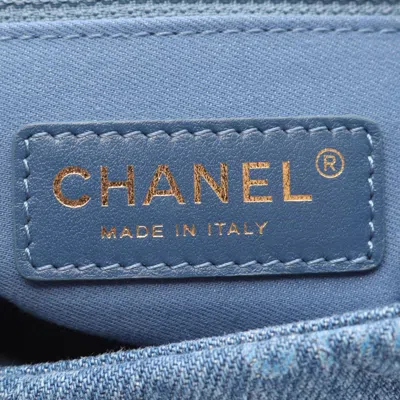 Pre-owned Chanel Blue Multi-color Denim Shoulder Bag ()
