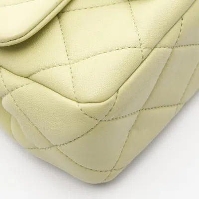 Pre-owned Chanel Green Leather Shoulder Bag ()