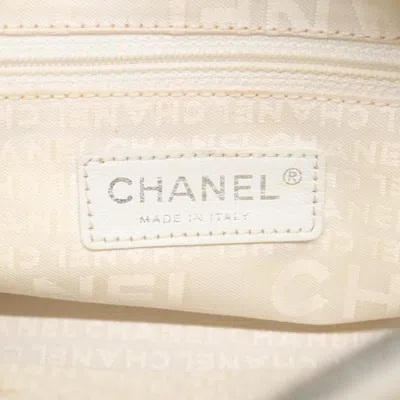 Pre-owned Chanel Ultimate Soft Frame Bag Quilted Calfskin White Leather Handbag ()