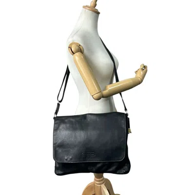 Pre-owned Coach Black Leather Messenger Bag Shoulder Bag ()