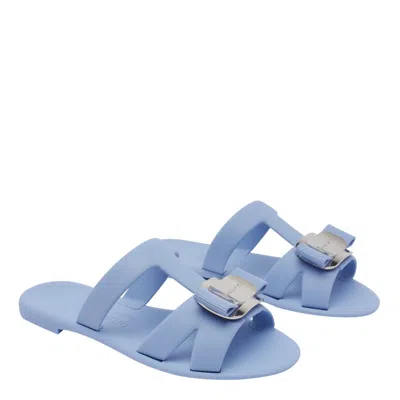 Ferragamo New Vara Bow-detailed Slides In Multi