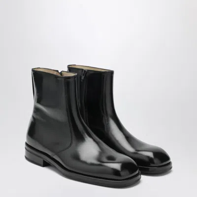 Lemaire Men Leather Ankle Boots In Black