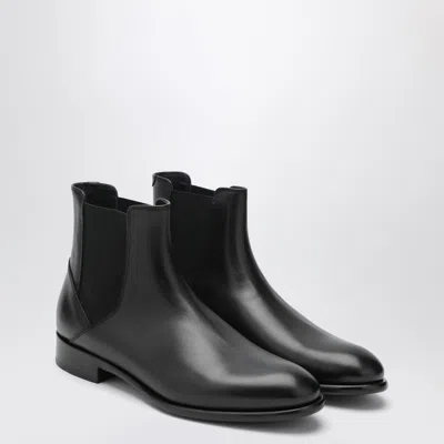 Doucal's Black Smooth Leather Ankle Boots In Black