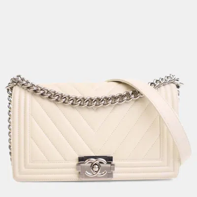 Pre-owned Chanel Cream Old Medium Chevron Lambskin Boy Flap In White