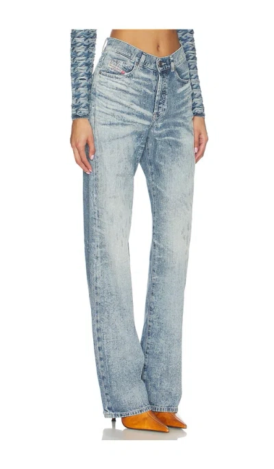 Diesel Sent Straight Leg In Blue