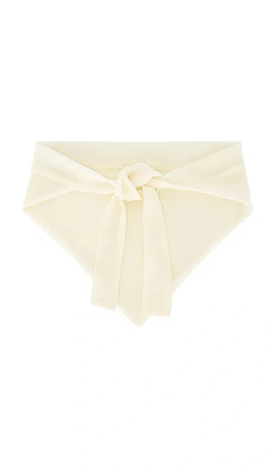 Buci Lily Headscarf In White