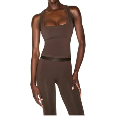 Nike (wmns)  X Skims Vintage Seamless Racerback Tank 'phoenix' In Red