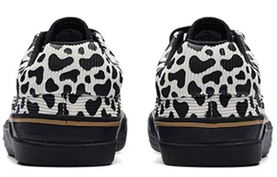 Anta (wmns)  Attitude Low 'black White'