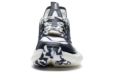 Li-ning (wmns)  Wade Essence 2.3 Lite 'black White'