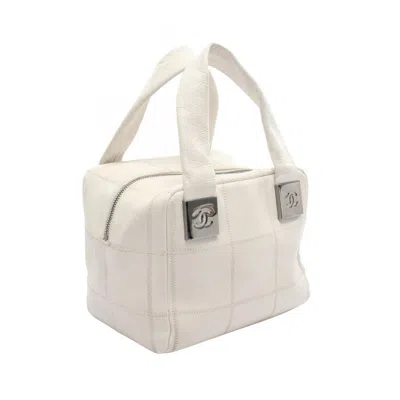 Pre-owned Chanel Chocolate Bar White Leather Tote Bag ()