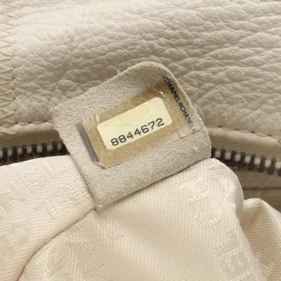 Pre-owned Chanel Chocolate Bar White Leather Tote Bag ()