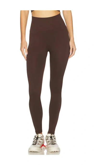 Wellbeing + Beingwell Honor Seamless Legging In Brown