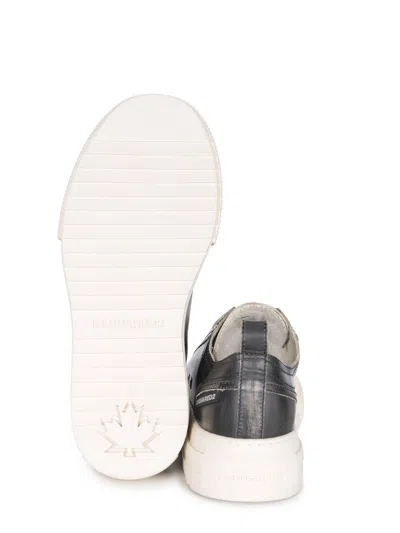 Dsquared2 Round-toe Low-top Sneakers In Black