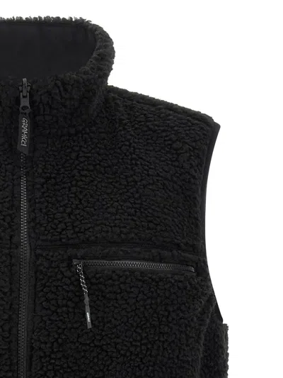 Gramicci 'reversible Sherpa' Vest In Black