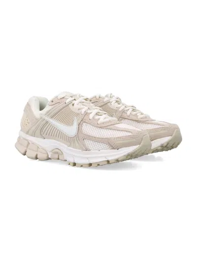 Nike Zoom Vomero 5 Sneakers In Neutral