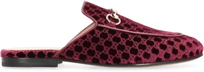 Gucci Slipper Princetown In Velvet In Burgundy