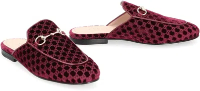 Gucci Slipper Princetown In Velvet In Burgundy