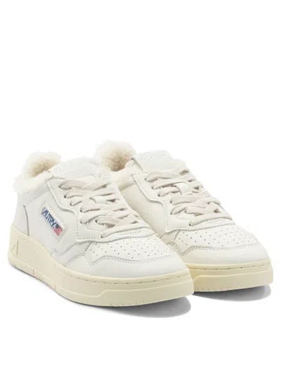 Autry "medalist Low" Sneakers In White