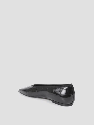 Totême Toteme Minimalist Croco-embossed Ballerinas In Black