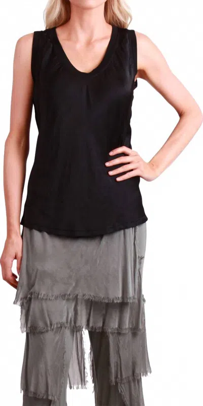 Gigi Moda Nola Scoop Neck Tank Top In Black In Black