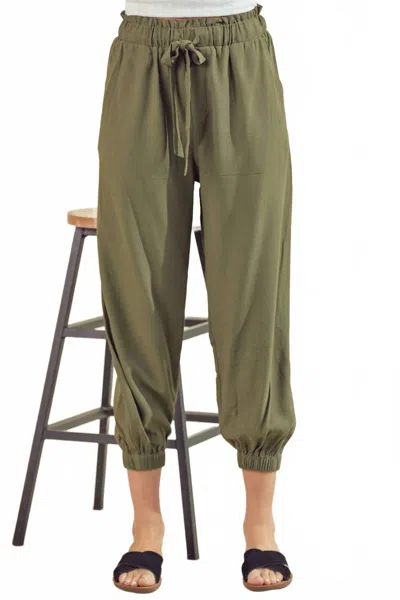 Doe & Rae Drawstring Jogger Pants In Olive In Green