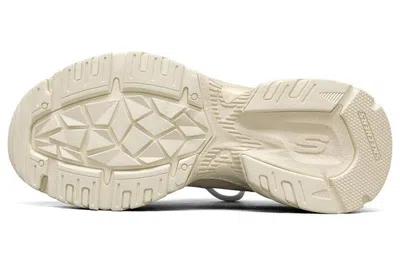 Skechers (wmns)  Stamina V2 Low-top Running Shoes White In Neutral